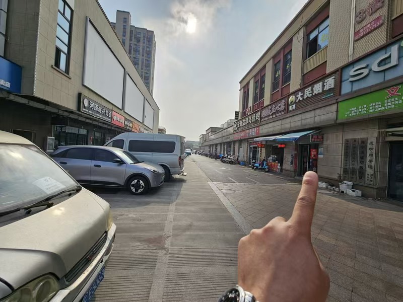 好运转(大民烟酒)菜场门口旁烟酒店转让、3000-4000/天