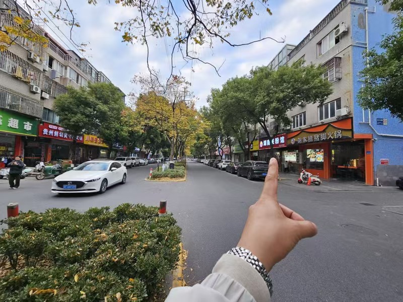 好运转(湖南米粉馆)桐乡小蜜蜂纯一层2间100㎡小吃店转让