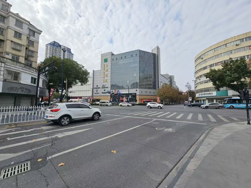 好运转(筷上客.现炒快餐)称重自选快餐店转让、营收可观、因合伙分歧