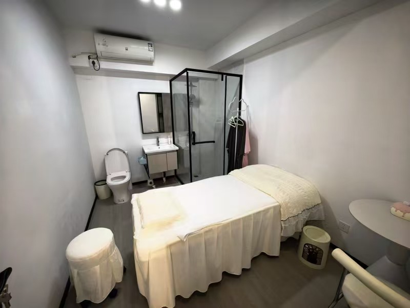 好运转(零创美容美发)南湖区云东路150平精装美容美发店转让