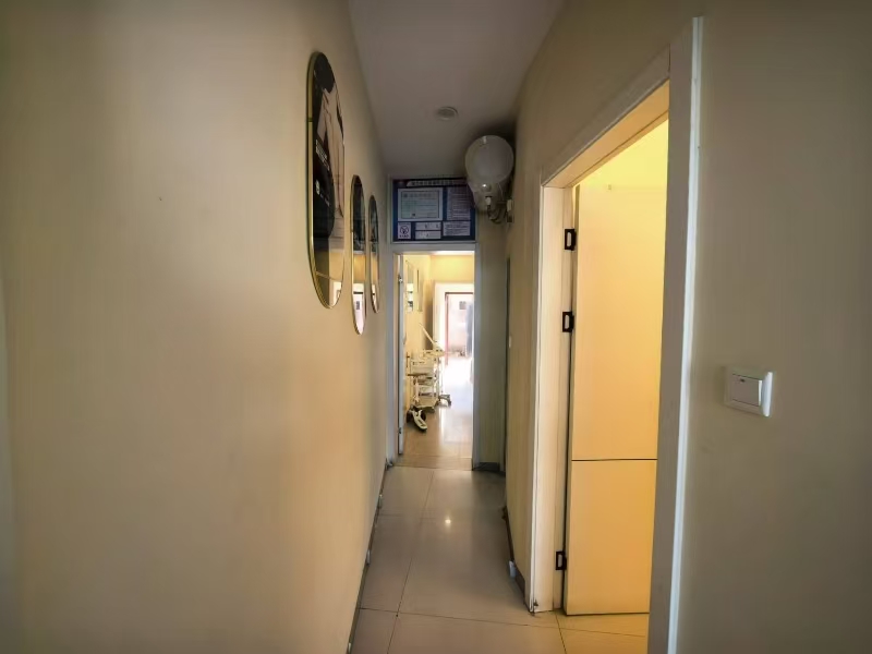 好运转(悦研科技护肤)海宁拐角旁美容店转可做吃的