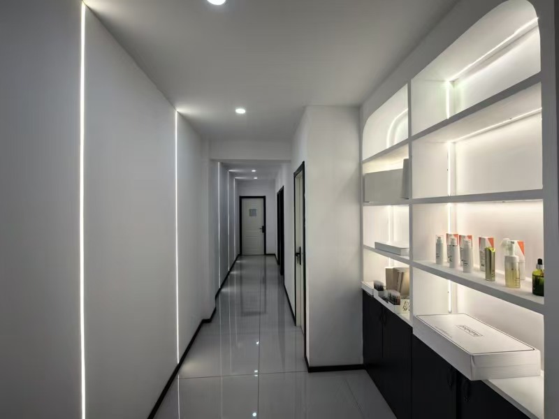 好运转(零创美容美发)南湖区云东路150平精装美容美发店转让