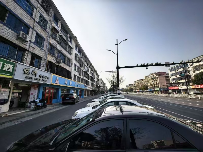 好运转(悦研科技护肤)海宁拐角旁美容店转可做吃的