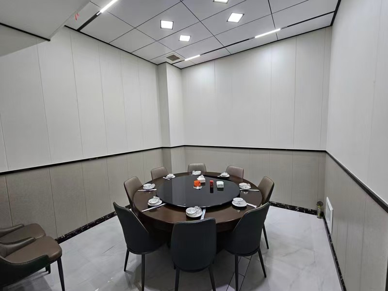 好运转(利华煲店)南湖区纯一层160平餐饮店、因扩大搬迁转让本店