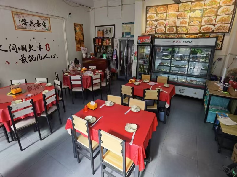 好运转(玲珑小馆)余新镇幸福路836号,幸福家园小区傍边厂区门口,100㎡小吃店转让