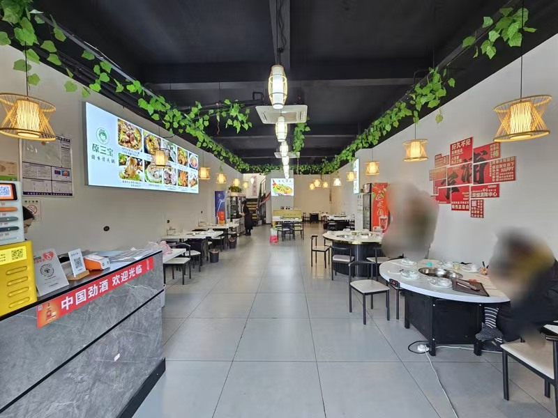 好运转（酱味骨头锅）品牌餐饮小吃、烧烤宵夜街、230平火锅店转让