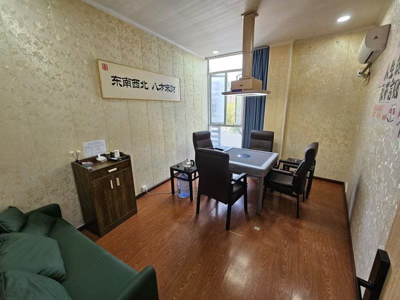 好运站（麻乐鸭自助棋牌）四周小区、写字楼、200平自助棋牌室转让