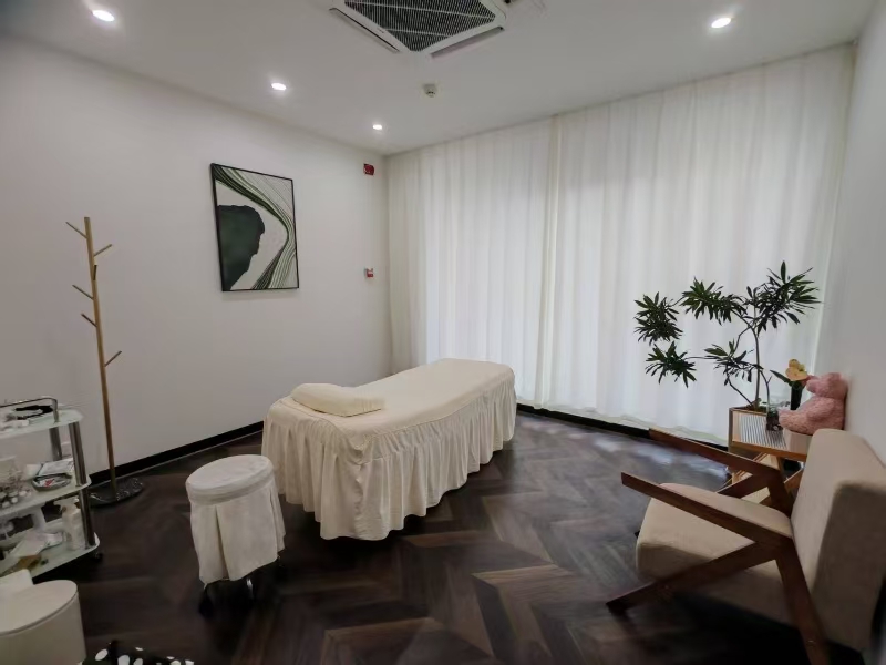 好运转（瑾里美学）南湖区万达广场、成熟小区、美食街、美容店转让