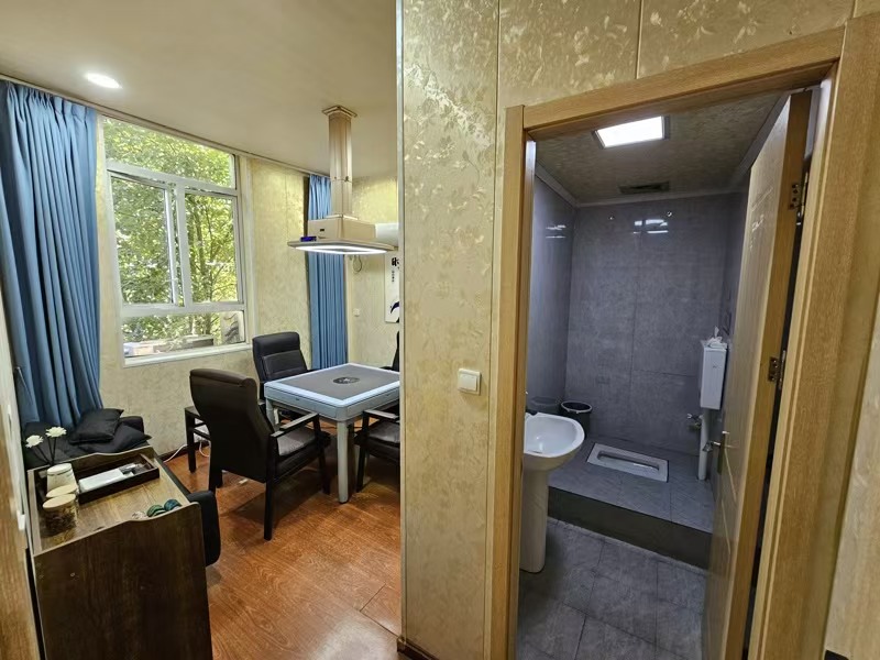 好运站（麻乐鸭自助棋牌）四周小区、写字楼、200平自助棋牌室转让