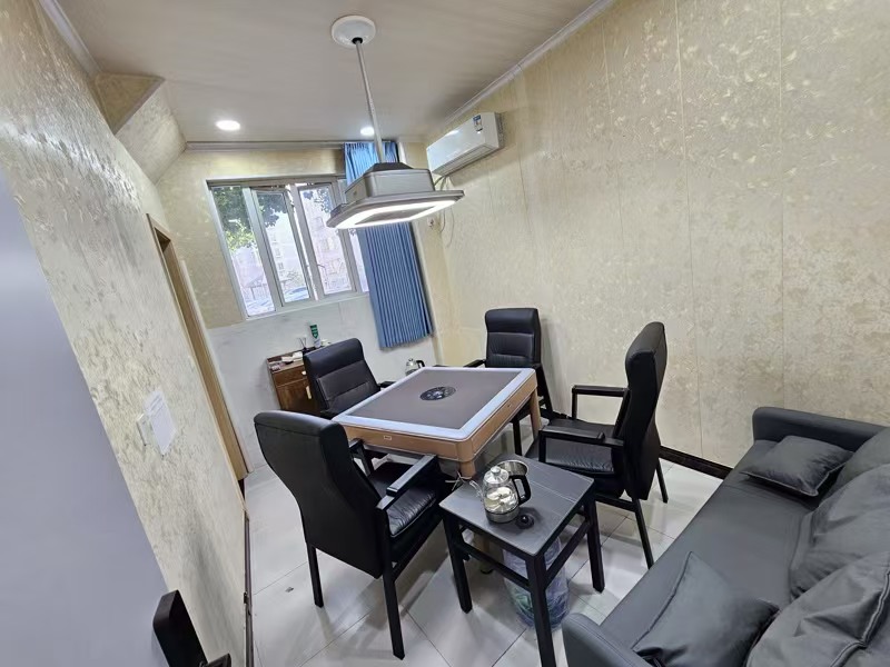 好运站（麻乐鸭自助棋牌）四周小区、写字楼、200平自助棋牌室转让