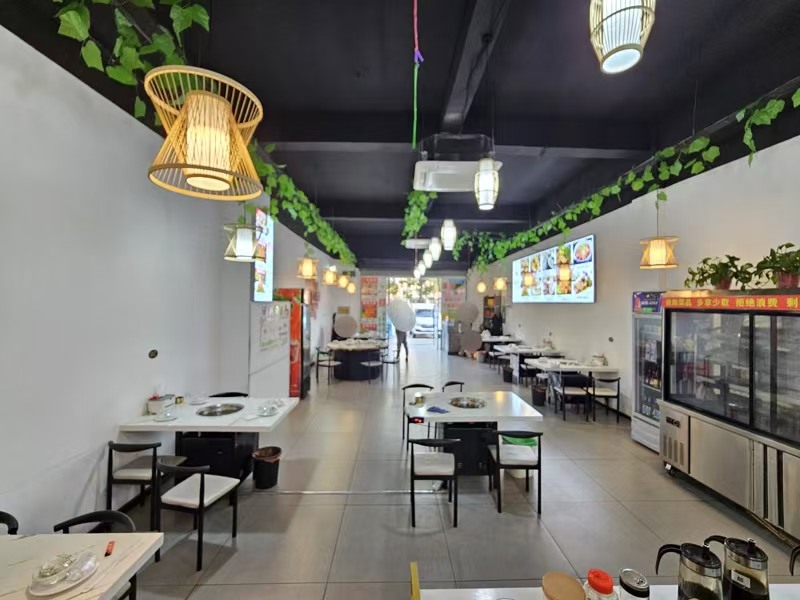 好运转（酱味骨头锅）品牌餐饮小吃、烧烤宵夜街、230平火锅店转让