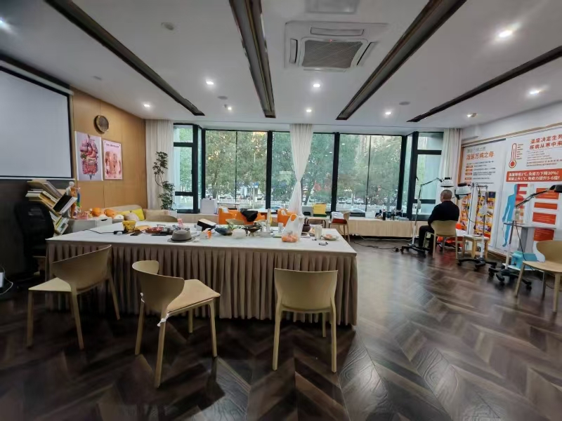 好运转（瑾里美学）南湖区万达广场、成熟小区、美食街、美容店转让