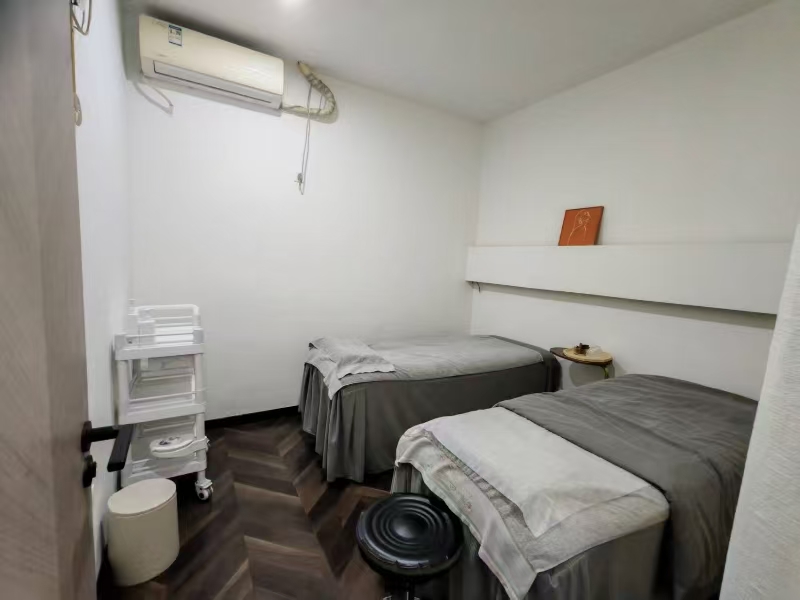 好运转（瑾里美学）南湖区万达广场、成熟小区、美食街、美容店转让