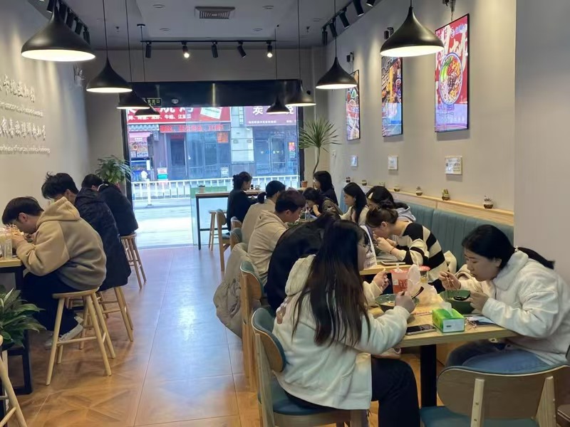 好运转(绿萝香螺狮粉)嘉兴市南湖区万达广场秋江花苑小吃店转让