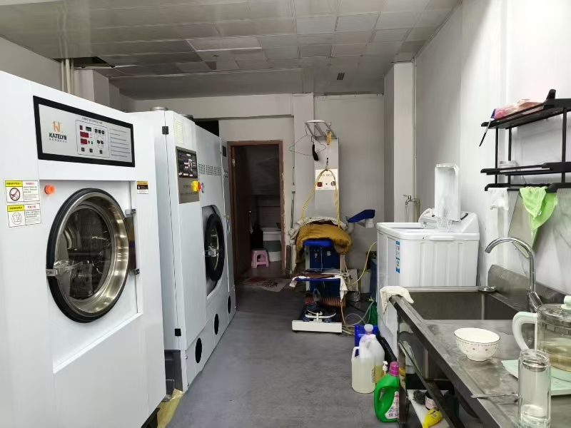 好运转（浣洁干洗店）平湖小区门口为唯独干洗店转让