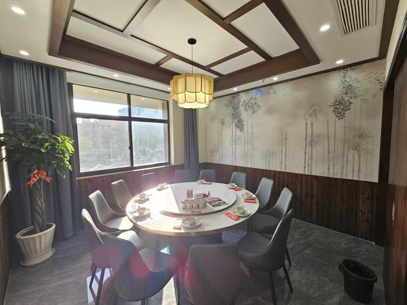 好运转（秦湘记湘菜）吃喝玩乐的圈子出一个270平豪装餐饮店转让&nbsp;