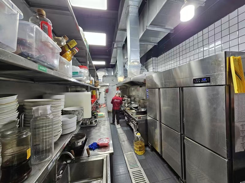 好运转（秦湘记湘菜）吃喝玩乐的圈子出一个270平豪装餐饮店转让&nbsp;