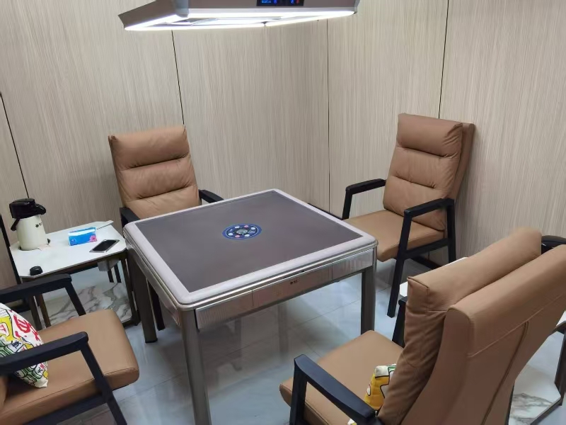 好运转（树下棋牌）嘉兴市秀洲区洪兴路1652号，185㎡棋牌室转让、