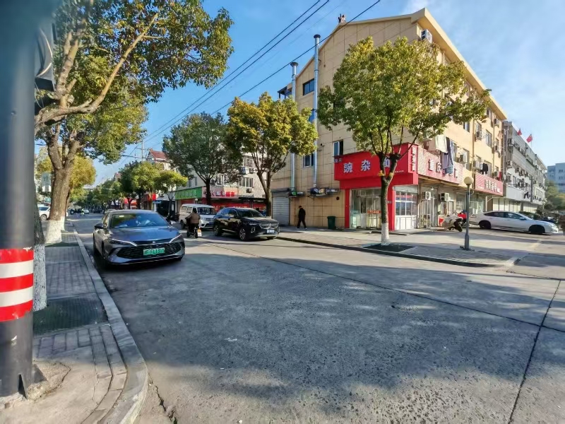 好运转（蝈蝈台球）成熟小区、工业园区、台球室转让