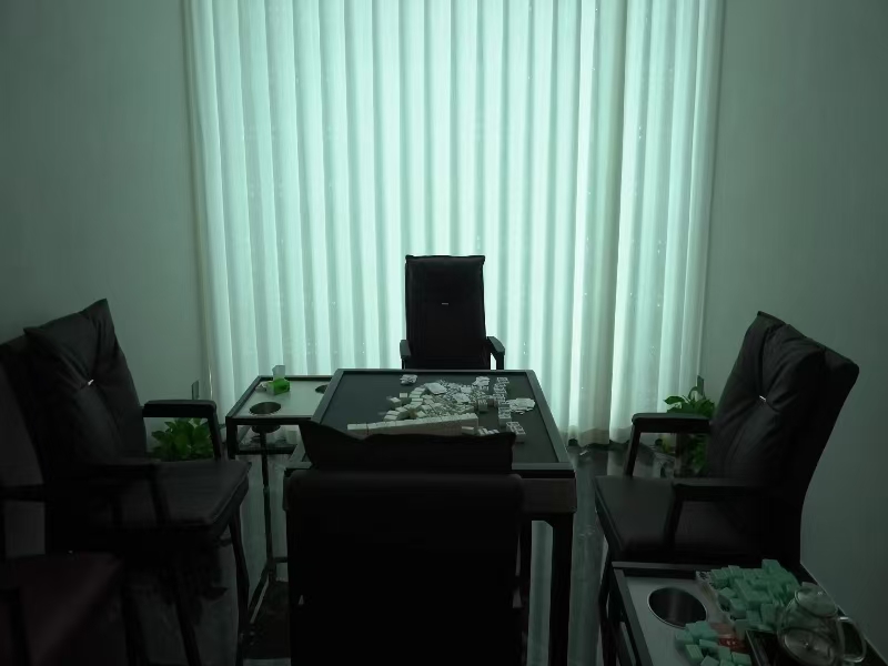 好运转（乾源商行）南湖区梅湾街西区9号楼103号，历史文化街区235㎡商行转让、