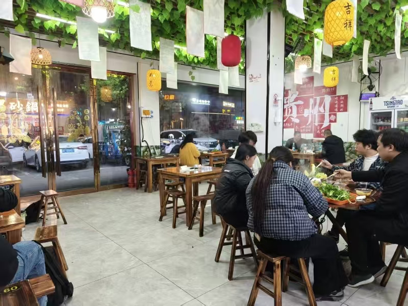 好运转(贵州地摊火锅)濮院热闹一条街地摊火锅店转让