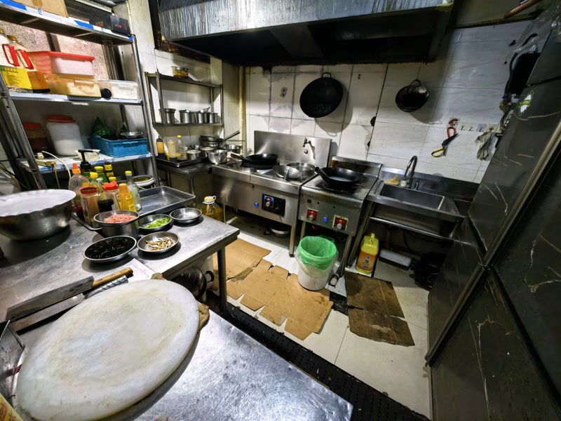 好运转（吴家酸菜鱼）南湖区双小区门口开了4年餐饮店转让