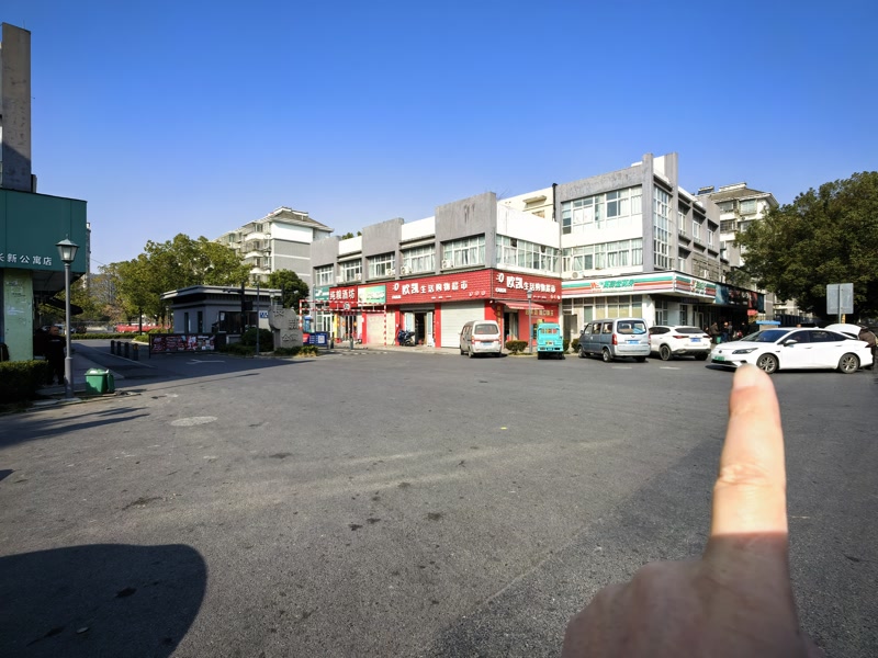 好运转（吴家酸菜鱼）南湖区双小区门口开了4年餐饮店转让