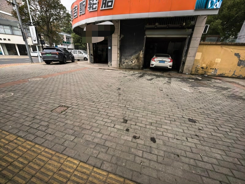 好运转（玛吉斯）桐乡市路口正拐角开了13年汽车美容店转让可空转