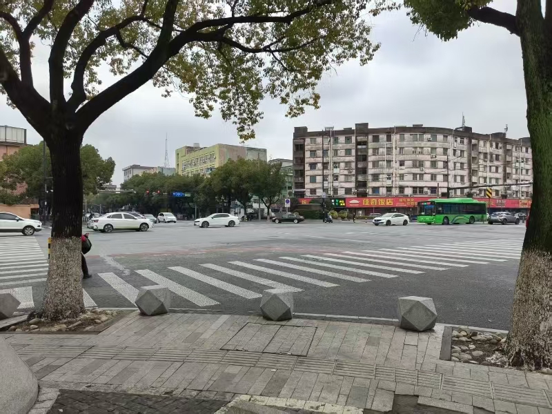 好运转（嘉兴北宇汽车）嘉兴十字路口拐角店出租