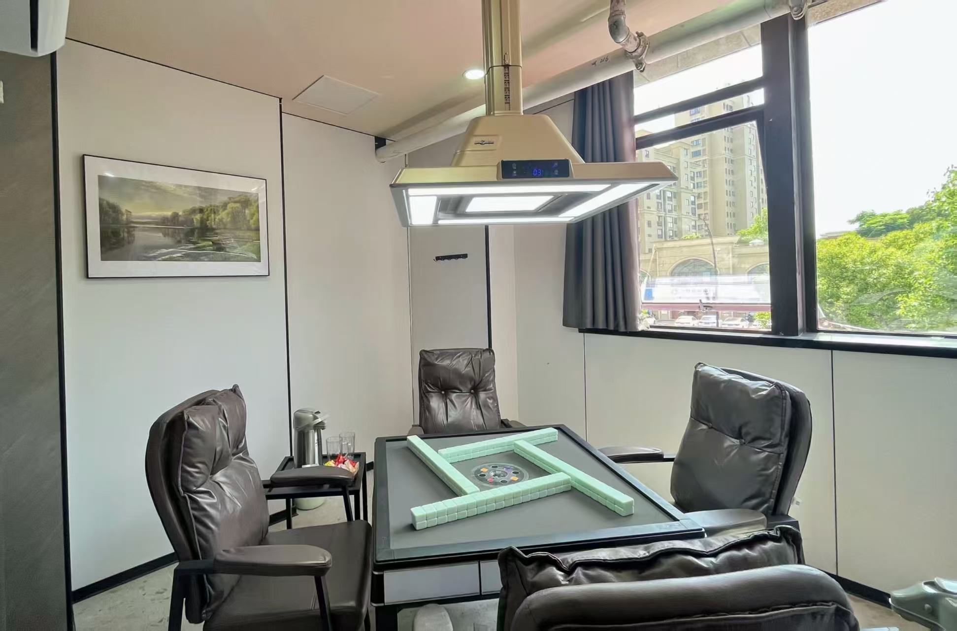 好运转（因雀思听）大型成熟小区门口旁150㎡棋牌室转让