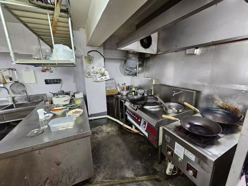 好运转（鸡到了小吃店）南湖区小区门口旁60㎡小吃店转让