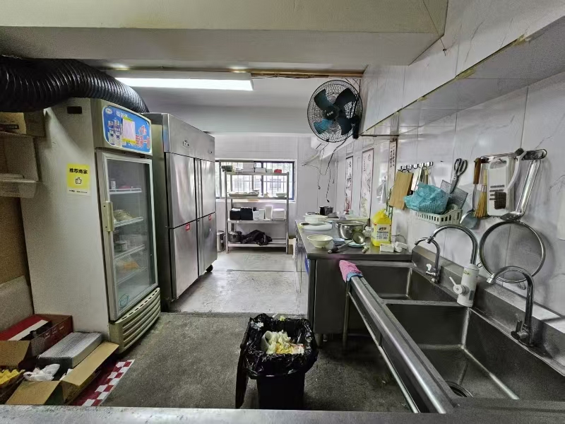 好运转（鸡到了小吃店）南湖区小区门口旁60㎡小吃店转让