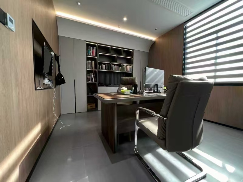 好运转（精装修办公室）海宁家居城旁办公室转让