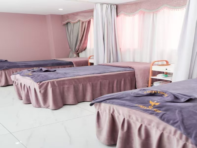 好运转（洛樱阁养生会所）书香名苑小区门口160㎡美容店转让、