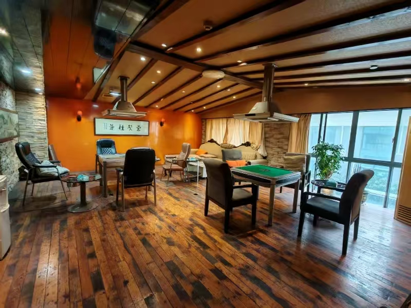 好运转（一星棋牌）成熟小区，美食街、银泰城对面棋牌室转让