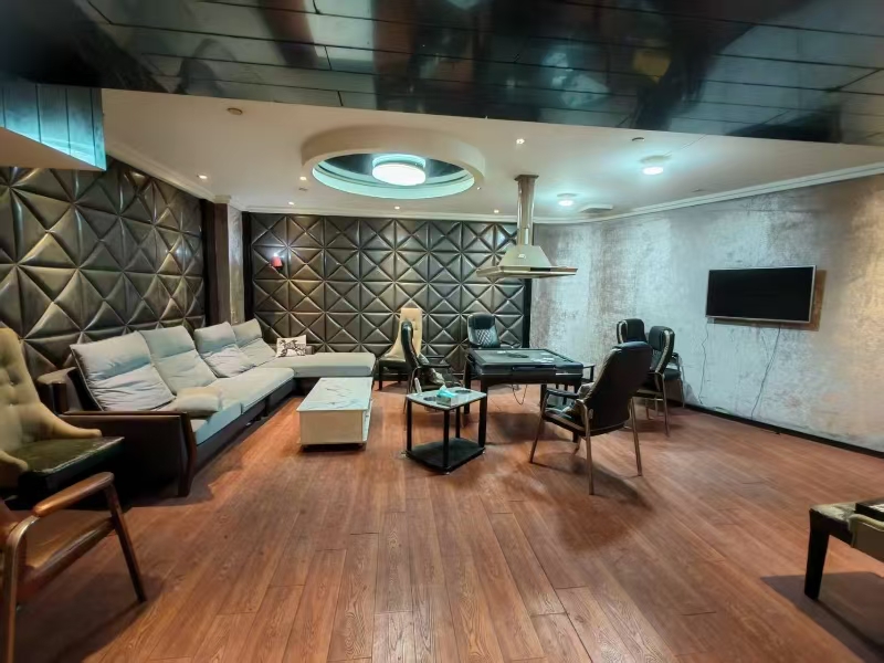 好运转（一星棋牌）成熟小区，美食街、银泰城对面棋牌室转让