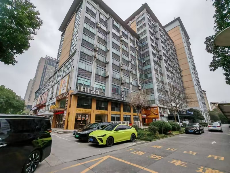 好运转（一星棋牌）成熟小区，美食街、银泰城对面棋牌室转让