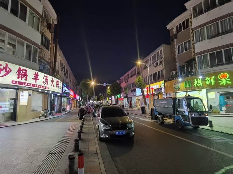 好运转（围棋鲜果）十字路口，超大拐角水果店转让，可带客户群转