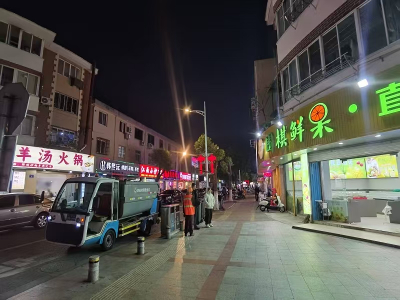 好运转（围棋鲜果）十字路口，超大拐角水果店转让，可带客户群转