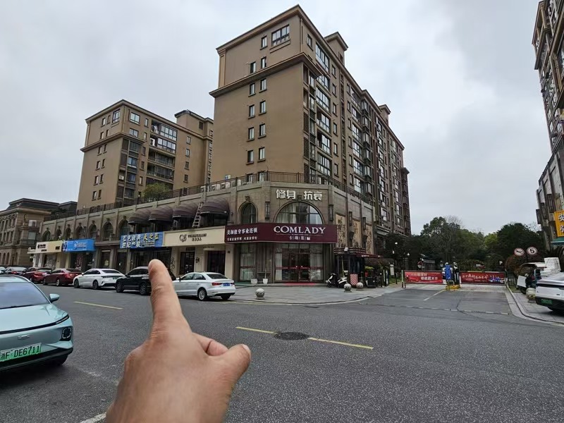 好运转（世纪华联超市）巴黎都市大型中高端小区门口纯一层超市转让