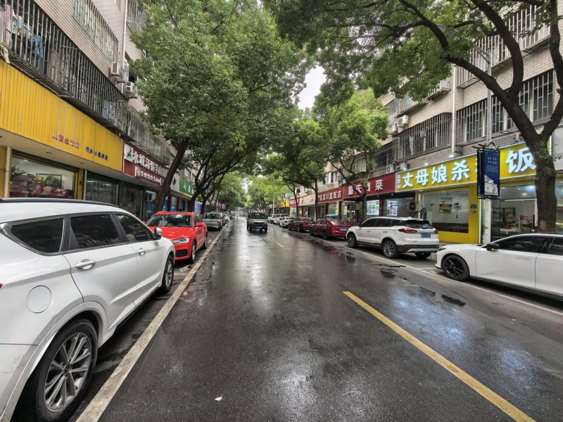 好运转（丈母娘杀猪饭）桐乡市民兴路小蜜蜂商圈餐饮店转让