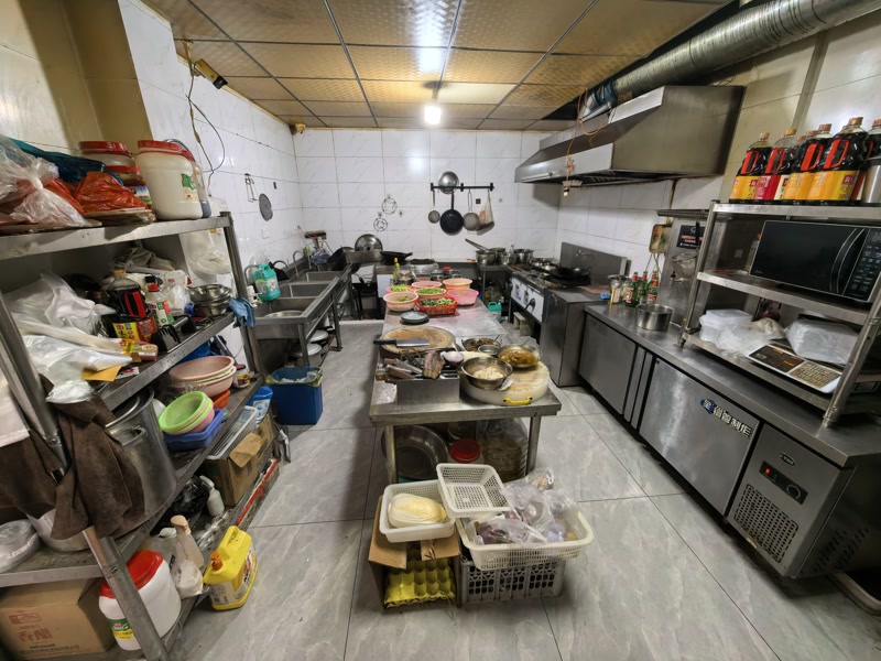 好运转（江西小辣椒）嘉善明珠小区纯一层餐饮店转让