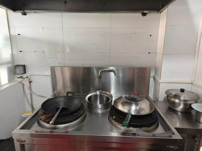 ㊗️恭喜【开心小吃店】成功转出成交,祝老板顺风顺水、四季发财!㊗️