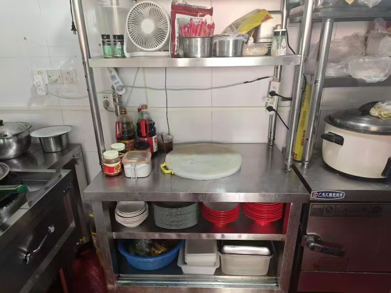 ㊗️恭喜【开心小吃店】成功转出成交,祝老板顺风顺水、四季发财!㊗️