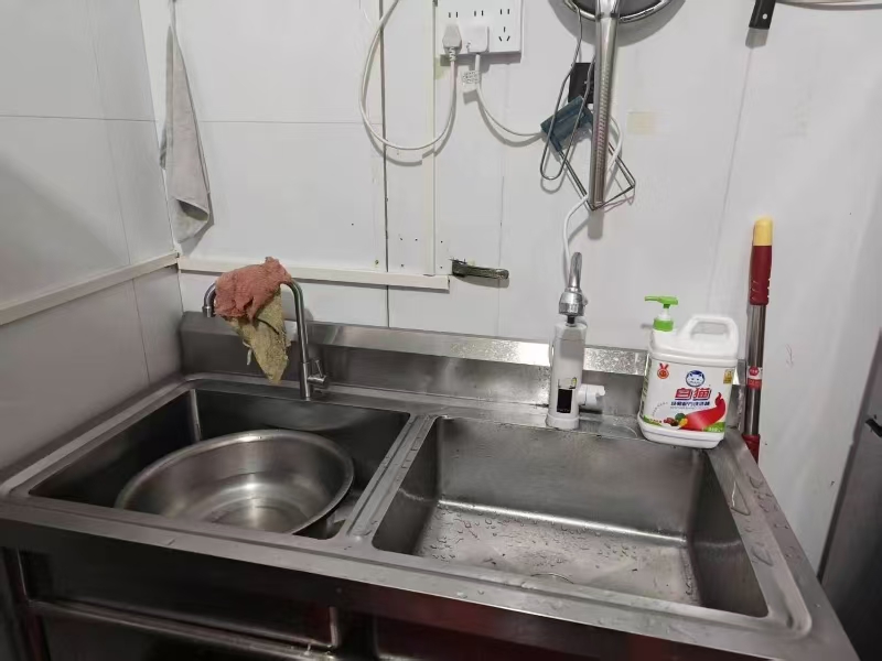 ㊗️恭喜【开心小吃店】成功转出成交,祝老板顺风顺水、四季发财!㊗️