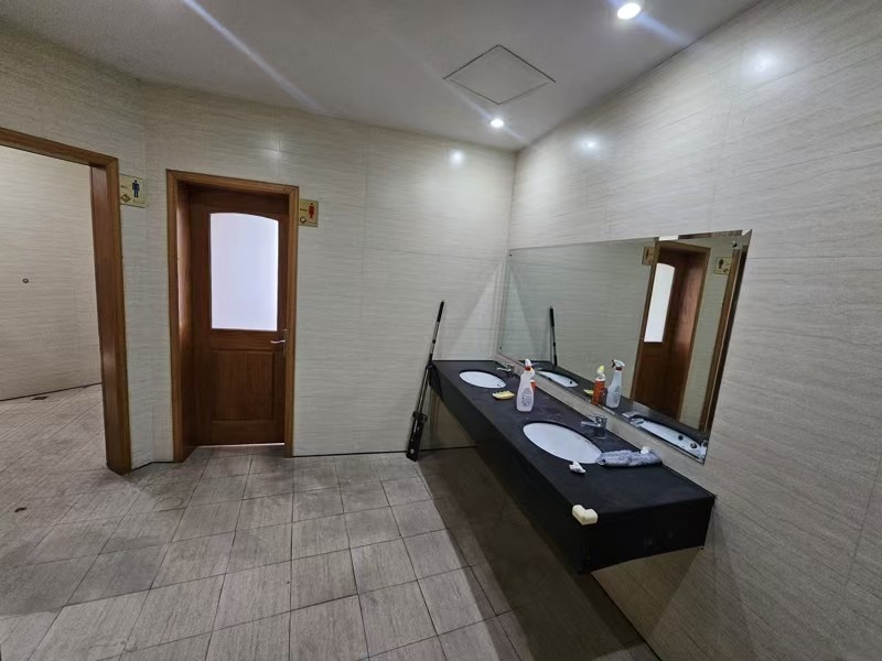 好运转（280㎡店铺转让）秀洲区工业重镇餐饮街280㎡店铺转让