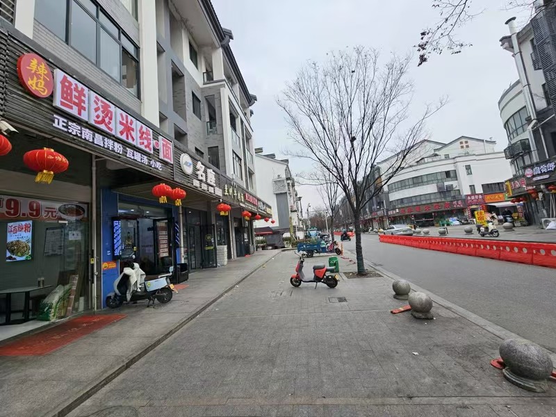 好运转(辣妈.鲜烫米线.面)富士康数万人工业厂区美食街小吃店转让