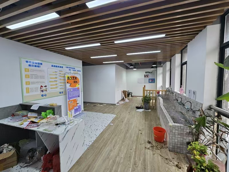 好运转（280㎡店铺转让）秀洲区工业重镇餐饮街280㎡店铺转让