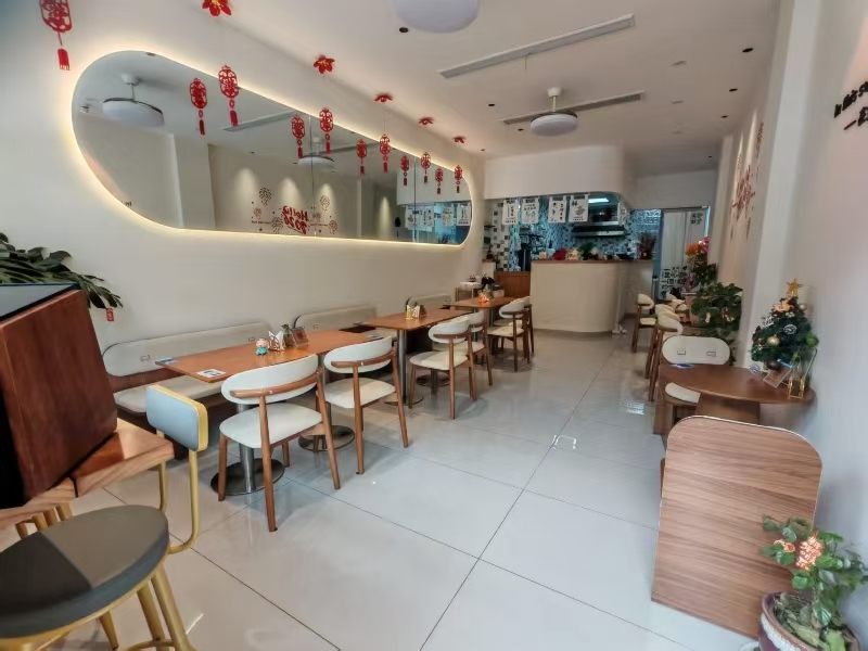 好运转(鼎香食坊)成熟小区,中学,美食街小吃店转让