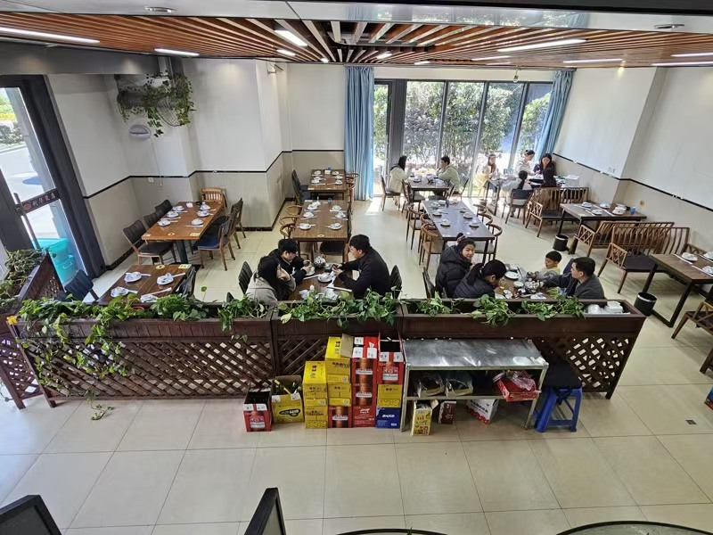 好运转(利华煲店)餐饮店聚集段经营7年半的餐饮店转让